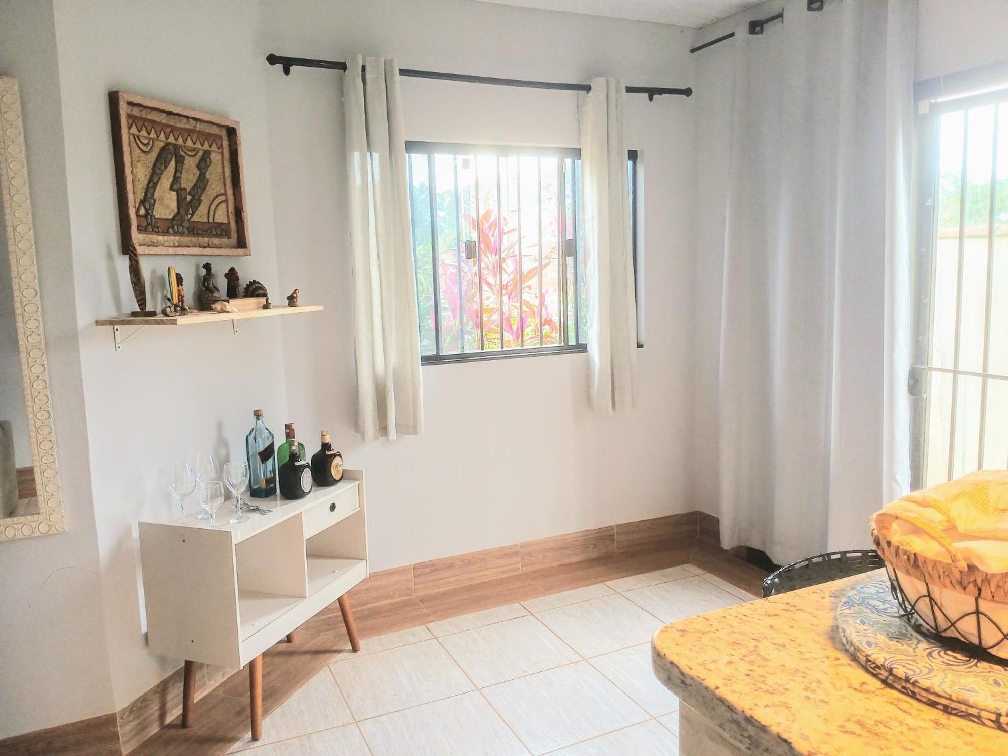 CASA COM SPA DE HIDRO, AQUECEDOR E CROMOTERAPIA A 1,0 kM DO CENTRO Chapada dos Guimarães Exterior foto