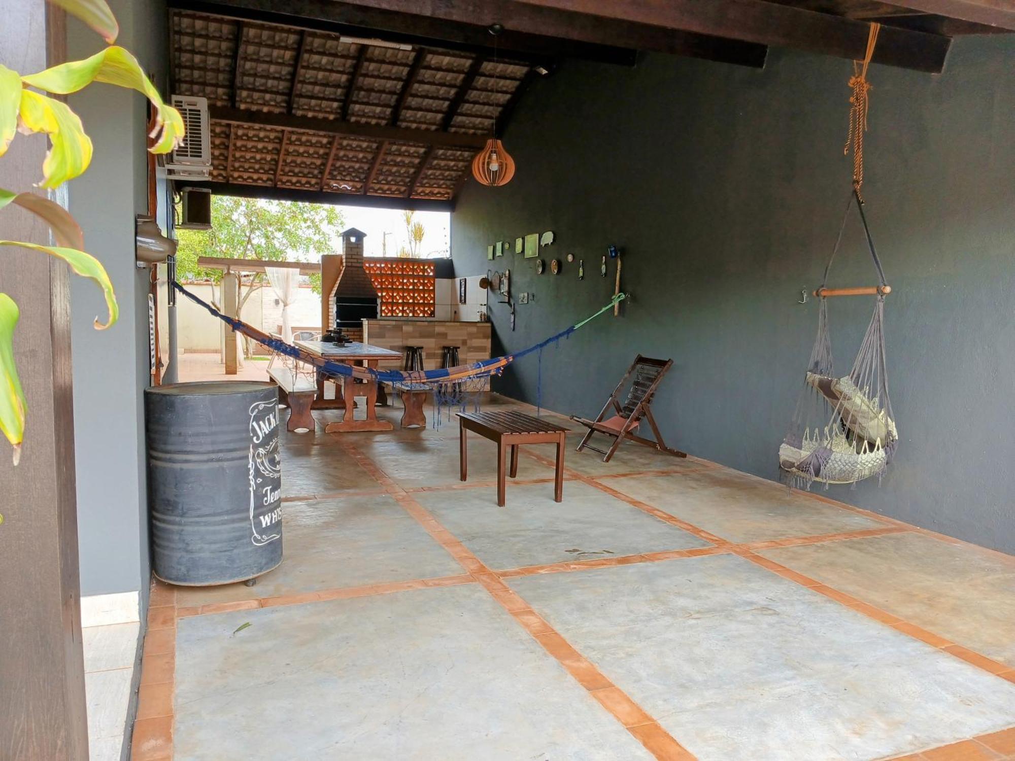 CASA COM SPA DE HIDRO, AQUECEDOR E CROMOTERAPIA A 1,0 kM DO CENTRO Chapada dos Guimarães Exterior foto
