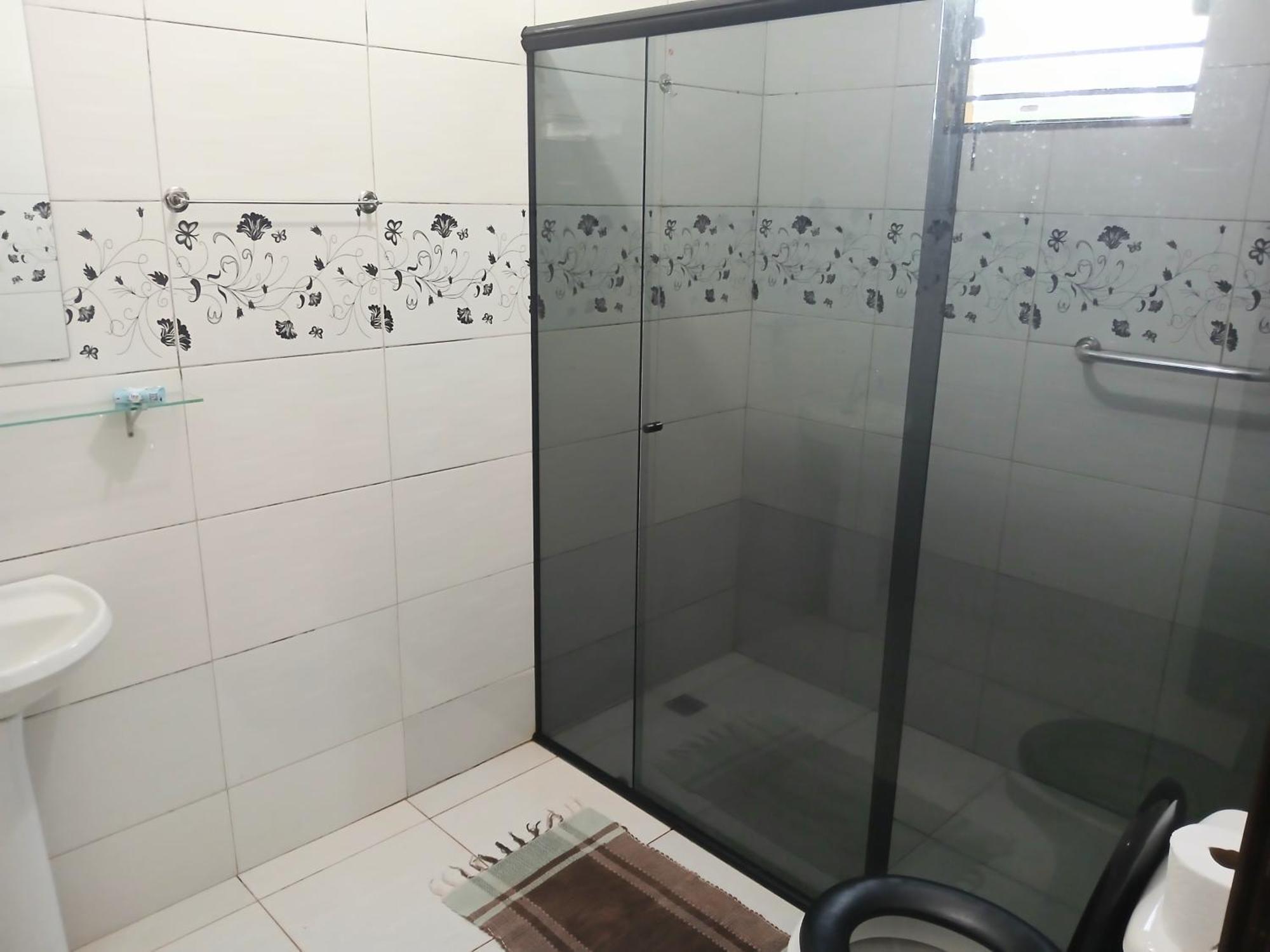 CASA COM SPA DE HIDRO, AQUECEDOR E CROMOTERAPIA A 1,0 kM DO CENTRO Chapada dos Guimarães Exterior foto
